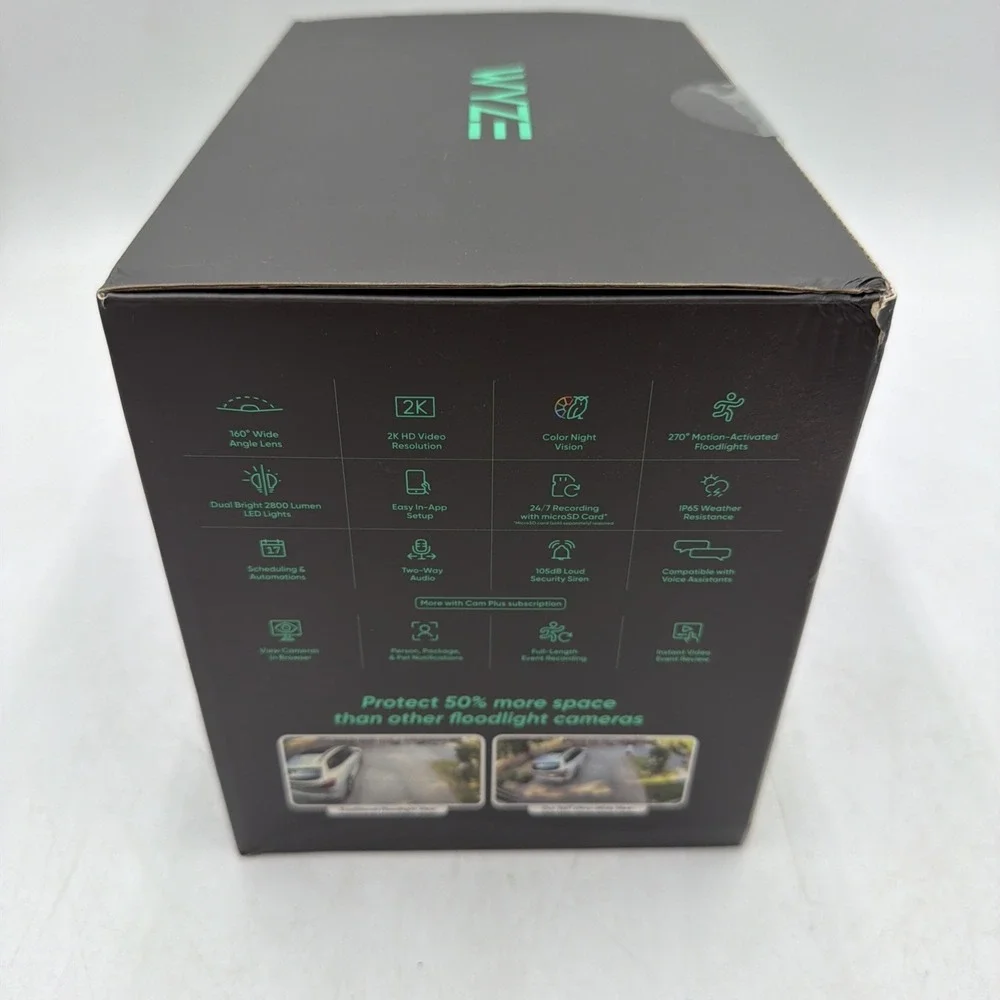 WYZE Wired Outdoor Wi-Fi Floodlight v2 Home Security Camera 2K Video BLACK